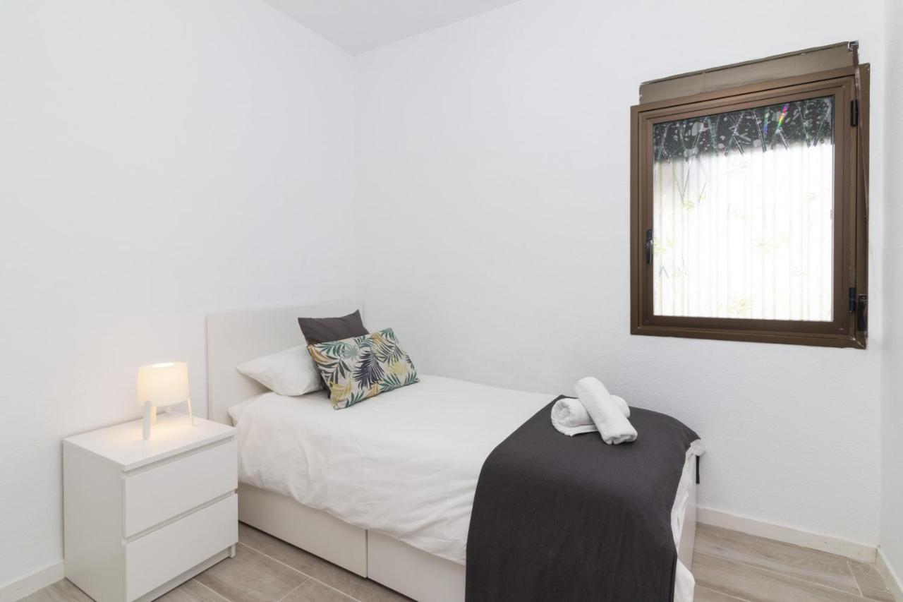 Homeforguest Amplio Apartamento En El Centro De Santa Cruz Exteriör bild