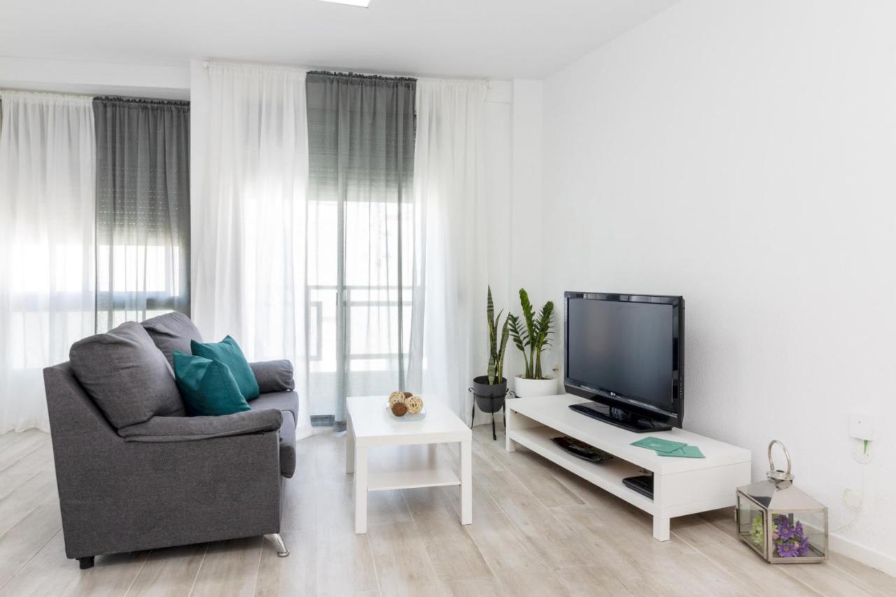 Homeforguest Amplio Apartamento En El Centro De Santa Cruz Exteriör bild
