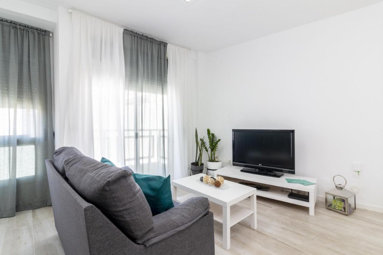 Homeforguest Amplio Apartamento En El Centro De Santa Cruz Exteriör bild
